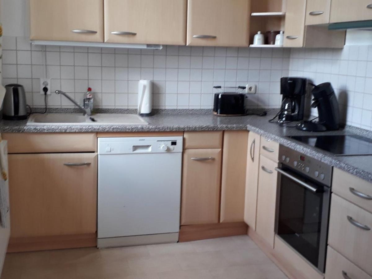 Ruhige Ferienwohnung Im Gutshaus Niederorschel Exterior foto